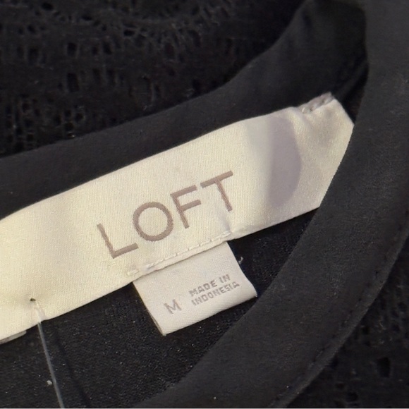 LOFT Black Lace Sleeveless Top - Size Medium - Picture 6 of 10